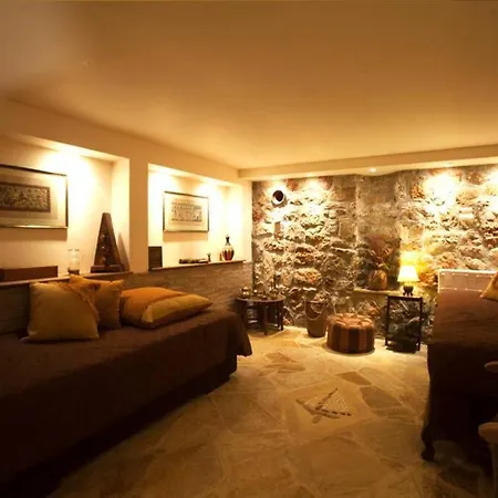 Villa Eleni *